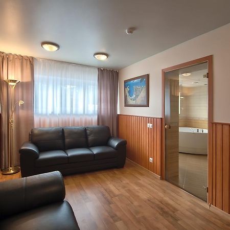 Atoll Hostel Haabneeme Eksteriør billede