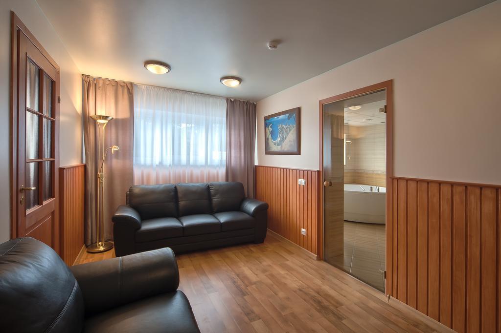 Atoll Hostel Haabneeme Eksteriør billede